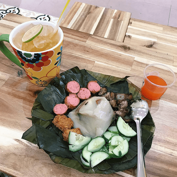 Kiot Ăn Vặt là quán ăn vặt Hà Nội nổi tiếng ở Sài Gòn